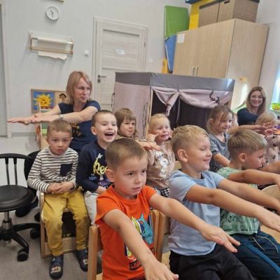 Grafika #24: 09.10.2023 Przedstawienie teatralne "Kot w butach" w wykonaniu teatru "Duet" z Krakowa