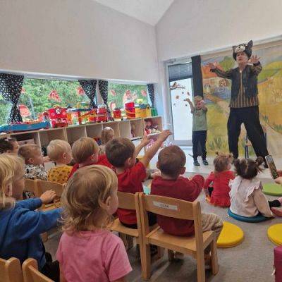 Grafika #26: 09.10.2023 Przedstawienie teatralne "Kot w butach" w wykonaniu teatru "Duet" z Krakowa