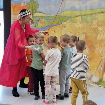 Grafika #28: 09.10.2023 Przedstawienie teatralne "Kot w butach" w wykonaniu teatru "Duet" z Krakowa