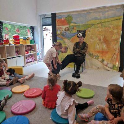 Grafika #29: 09.10.2023 Przedstawienie teatralne "Kot w butach" w wykonaniu teatru "Duet" z Krakowa