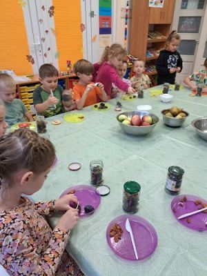 Grafika #25: 05.10.2023 Zajęcia kulinarne - jesienne przetwory gr III