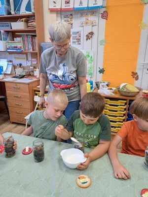 Grafika #54: 05.10.2023 Zajęcia kulinarne - jesienne przetwory gr III