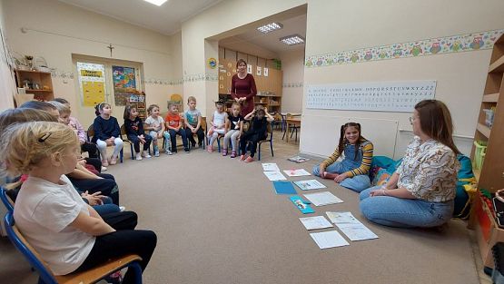 Grafika #23: 31.10.2023 Spotkanie z młodą autorką książek Antoniną Remiszewską