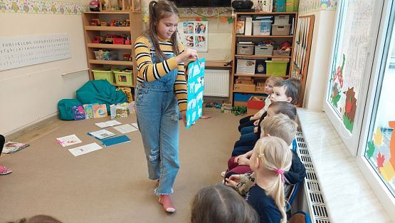 Grafika #31: 31.10.2023 Spotkanie z młodą autorką książek Antoniną Remiszewską