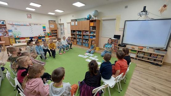 Grafika #51: 31.10.2023 Spotkanie z młodą autorką książek Antoniną Remiszewską