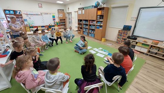 Grafika #57: 31.10.2023 Spotkanie z młodą autorką książek Antoniną Remiszewską