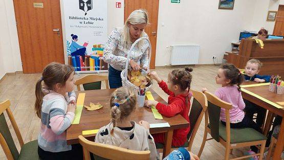 Grafika #9: 30.10.2023 Wyjazd edukacyjny do Biblioteki Miejskiej w Łebie cz.II