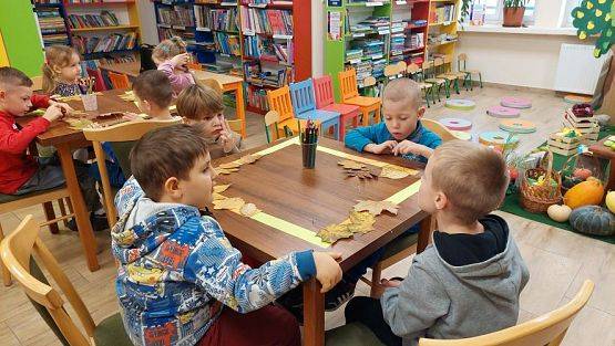 Grafika #13: 30.10.2023 Wyjazd edukacyjny do Biblioteki Miejskiej w Łebie cz.II