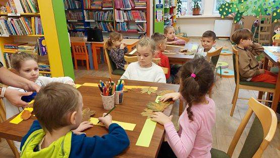 Grafika #14: 30.10.2023 Wyjazd edukacyjny do Biblioteki Miejskiej w Łebie cz.II