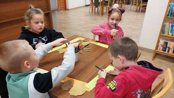 Grafika #17: 30.10.2023 Wyjazd edukacyjny do Biblioteki Miejskiej w Łebie cz.II
