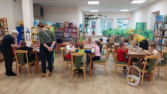 Grafika #21: 30.10.2023 Wyjazd edukacyjny do Biblioteki Miejskiej w Łebie cz.II