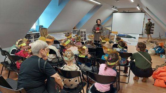 Grafika #41: 30.10.2023 Wyjazd edukacyjny do Biblioteki Miejskiej w Łebie cz.II