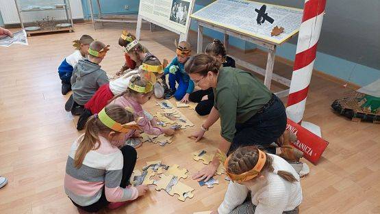 Grafika #62: 30.10.2023 Wyjazd edukacyjny do Biblioteki Miejskiej w Łebie cz.II