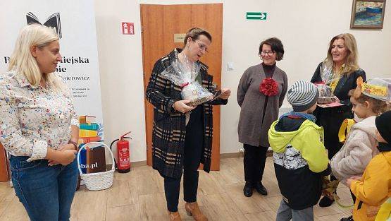 Grafika #87: 30.10.2023 Wyjazd edukacyjny do Biblioteki Miejskiej w Łebie cz.II