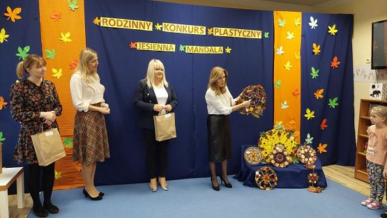 Grafika #12: 26.10.2023 Rozstrzygnięcie rodzinnego konkursu plastycznego "Jesienna mandala"