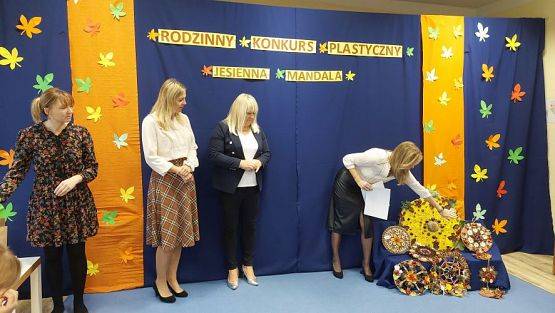 Grafika #22: 26.10.2023 Rozstrzygnięcie rodzinnego konkursu plastycznego "Jesienna mandala"