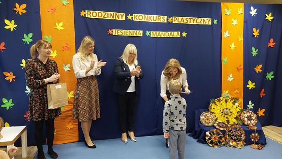 Grafika #23: 26.10.2023 Rozstrzygnięcie rodzinnego konkursu plastycznego "Jesienna mandala"