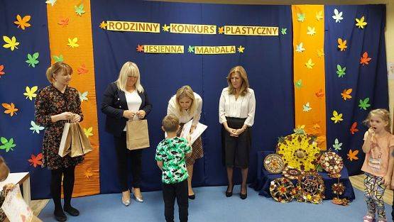 Grafika #39: 26.10.2023 Rozstrzygnięcie rodzinnego konkursu plastycznego "Jesienna mandala"