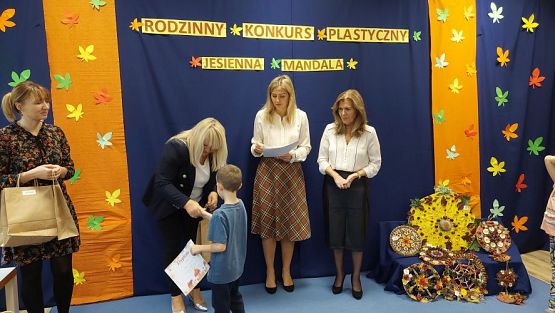 Grafika #46: 26.10.2023 Rozstrzygnięcie rodzinnego konkursu plastycznego "Jesienna mandala"