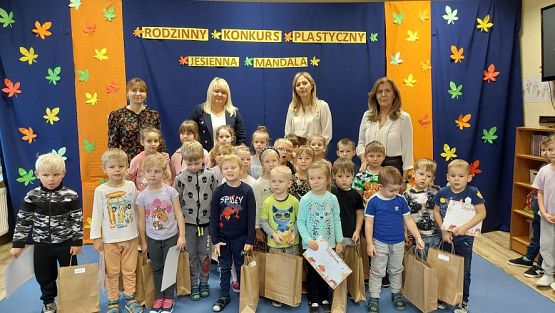 Grafika #55: 26.10.2023 Rozstrzygnięcie rodzinnego konkursu plastycznego "Jesienna mandala"