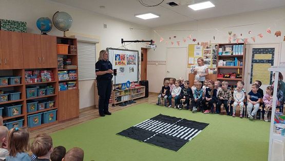 Grafika #0: 25.10.2023 "Bezpieczny przedszkolak na drodze"