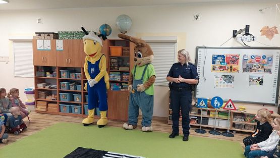 Grafika #4: 25.10.2023 "Bezpieczny przedszkolak na drodze"