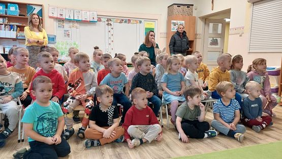 Grafika #5: 25.10.2023 "Bezpieczny przedszkolak na drodze"