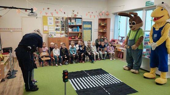 Grafika #21: 25.10.2023 "Bezpieczny przedszkolak na drodze"