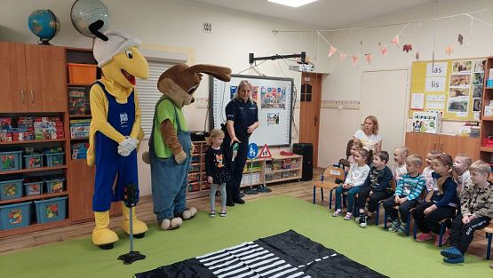 Grafika #22: 25.10.2023 "Bezpieczny przedszkolak na drodze"