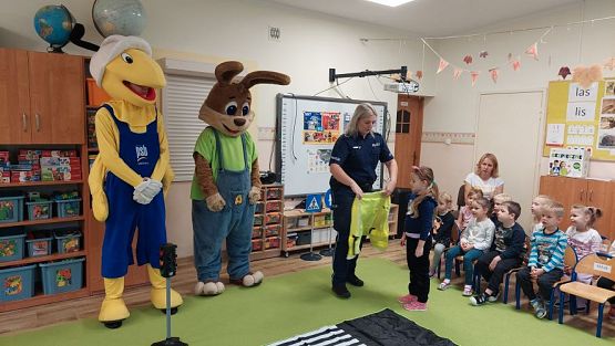 Grafika #28: 25.10.2023 "Bezpieczny przedszkolak na drodze"