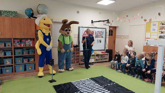 Grafika #31: 25.10.2023 "Bezpieczny przedszkolak na drodze"