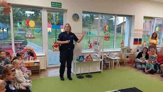 Grafika #35: 25.10.2023 "Bezpieczny przedszkolak na drodze"