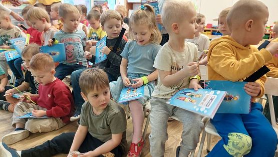 Grafika #48: 25.10.2023 "Bezpieczny przedszkolak na drodze"