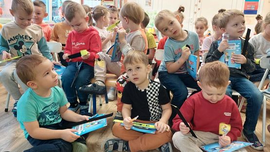 Grafika #50: 25.10.2023 "Bezpieczny przedszkolak na drodze"