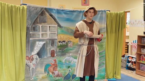 Grafika #8: 25.10.2023 Przedstawienie teatralne pt."Niespodzianka od serca" w wykonaniu teatru "Eden" z Wieliczki