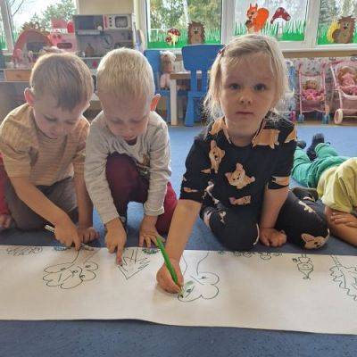 Grafika #39: 20.10.2023 EU CODE WEEK - Europejski tydzień kodowania w gr I - "Spacer po lesie" z robotem edukacyjnym GeniBot