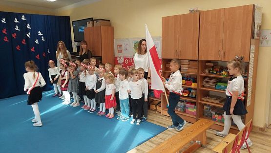 Grafika #9: 10.11.2023 - 11 listopada Narodowe Święto Niepodległości