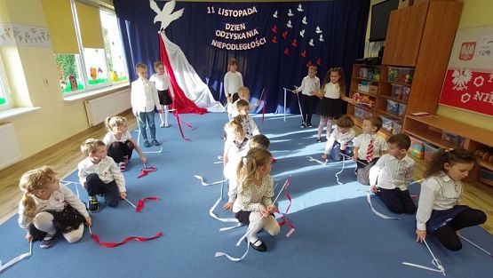Grafika #37: 10.11.2023 - 11 listopada Narodowe Święto Niepodległości