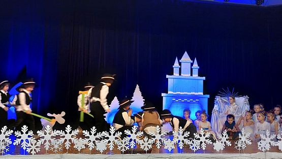 Grafika #63: 14.12.2023 Spotkanie wigilijne pt."W oczekiwaniu na święta" cz.I