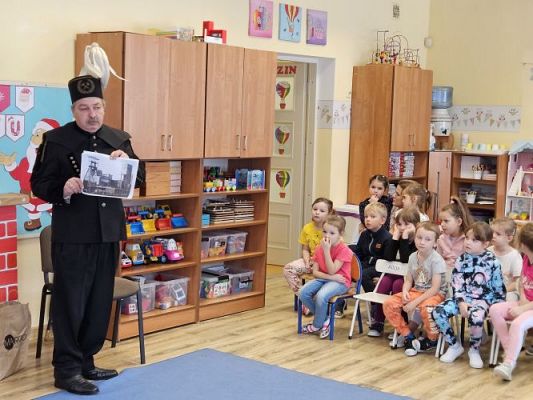 Grafika #9: 04.12.2023 Barbórka w naszym przedszkolu