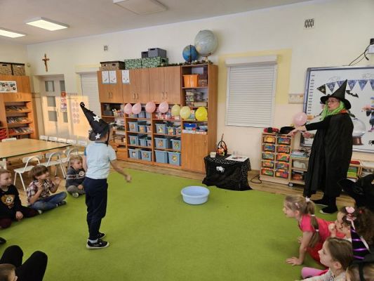 Grafika #5: 30.11.2023 Zabawy Andrzejkowe gr III