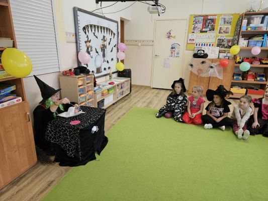 Grafika #12: 30.11.2023 Zabawy Andrzejkowe gr III