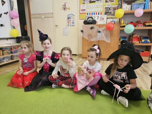 Grafika #32: 30.11.2023 Zabawy Andrzejkowe gr III