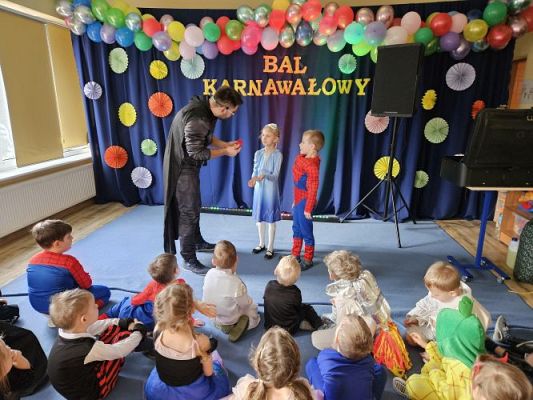Grafika #49: 25.01.2024 Bal karnawałowy cz.I