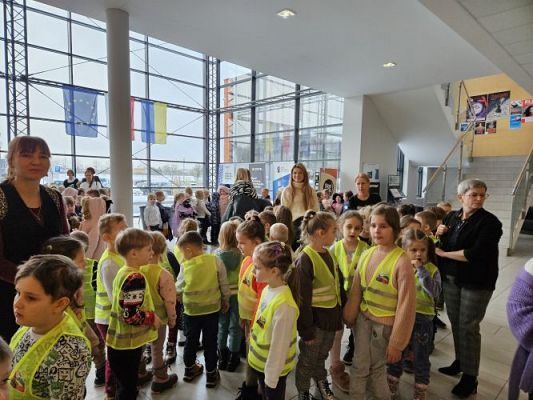 Grafika #1: 19.01.2024 Wyjazd do teatru do Słupska