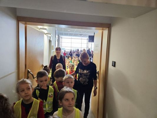 Grafika #5: 19.01.2024 Wyjazd do teatru do Słupska