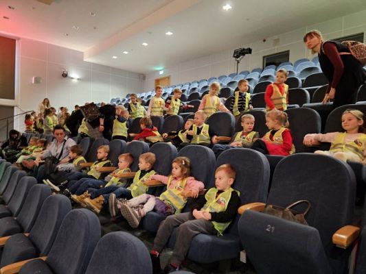 Grafika #9: 19.01.2024 Wyjazd do teatru do Słupska