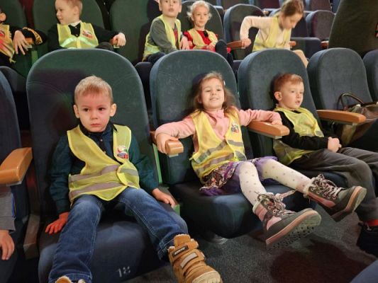 Grafika #11: 19.01.2024 Wyjazd do teatru do Słupska