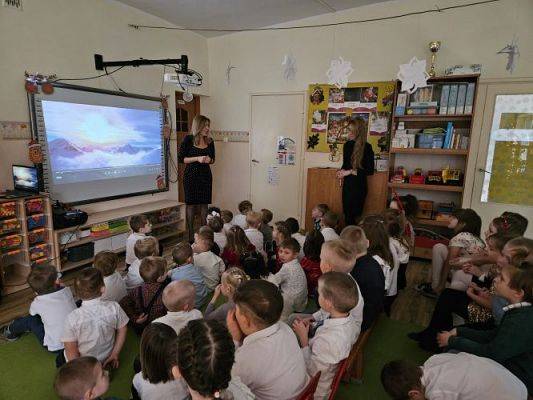 Grafika #6: 21.12.2023 Wigilia w przedszkolu