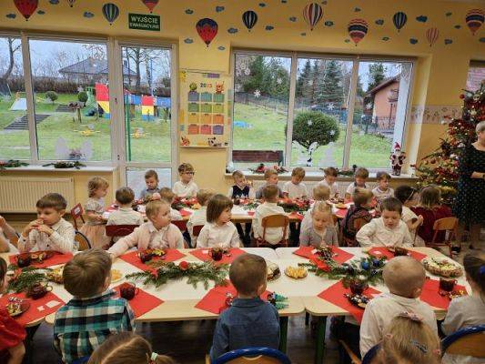 Grafika #25: 21.12.2023 Wigilia w przedszkolu